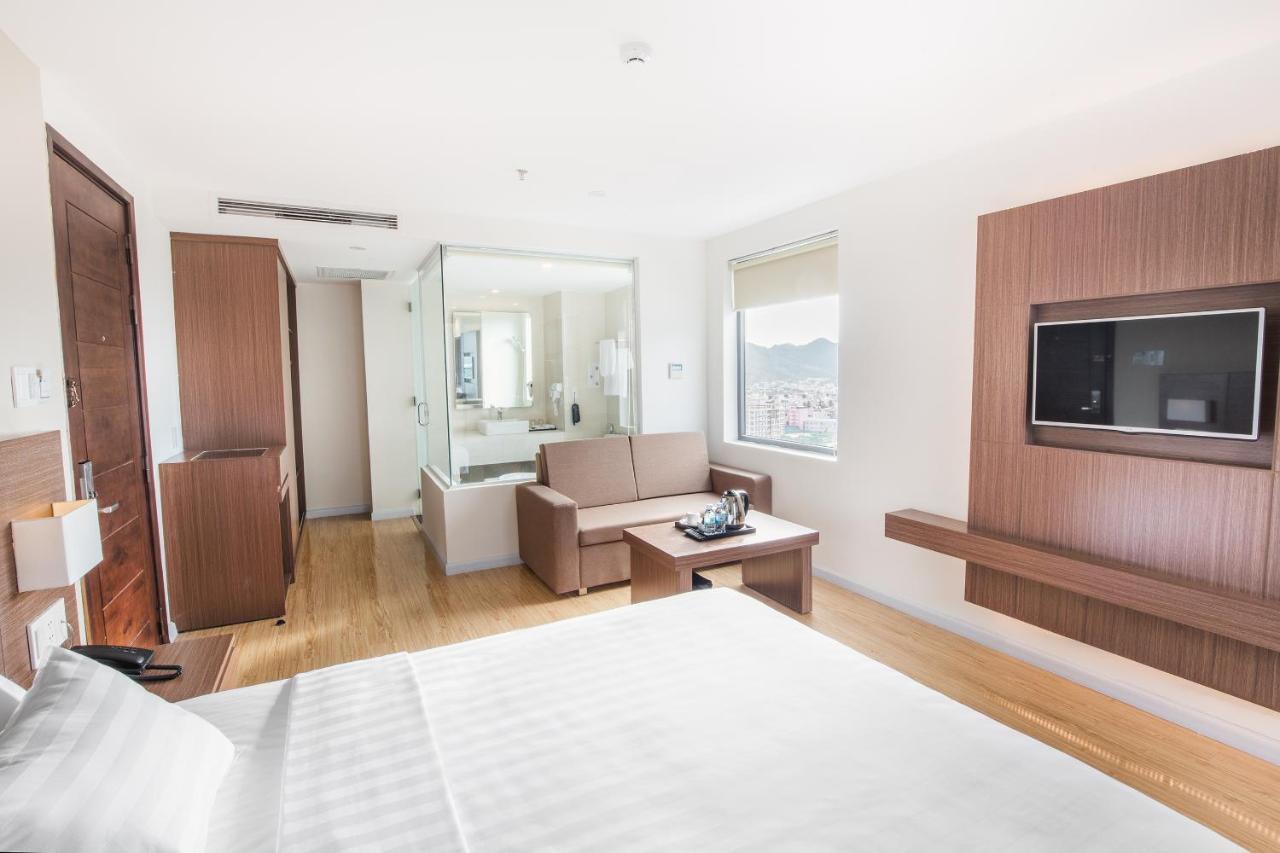 King Town Grand Hotel & Wedding Center Nha Trang Exterior foto
