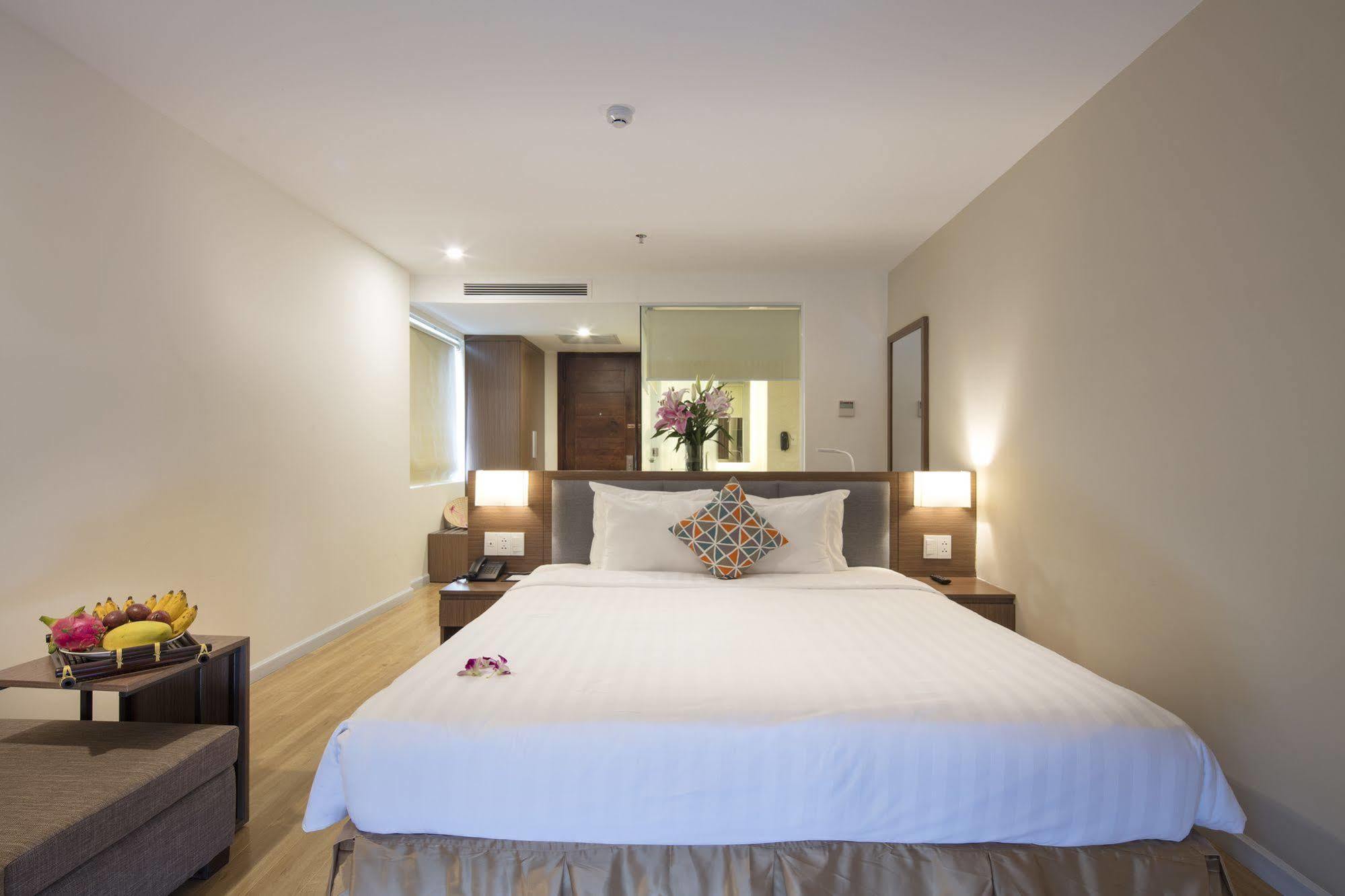 King Town Grand Hotel & Wedding Center Nha Trang Exterior foto